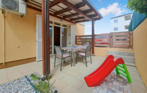 Beautiful Apartment In Pula With Wifi
